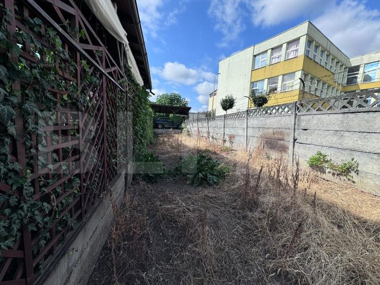 Casă 3 camere, 120 mp utili, curte individuala, zona Budai