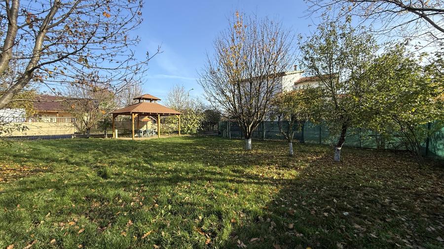 Vila D+P+1 si pod in Mamaia Sat cu teren 1569 mp si suprafata desfasurata 865 mp