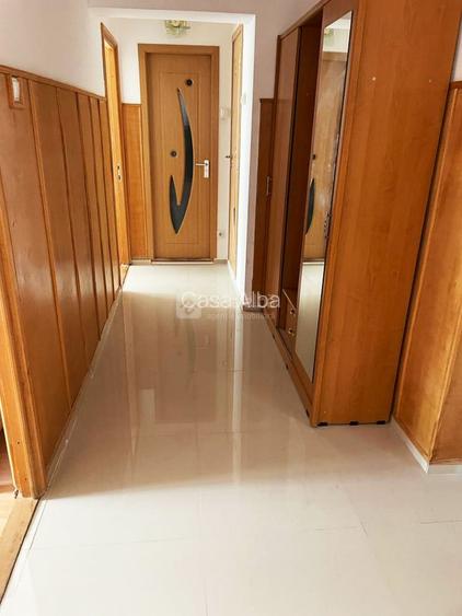 Bd. Stefan cel Mare - 3 camere recent renovat, toate dotarile, debara - 8