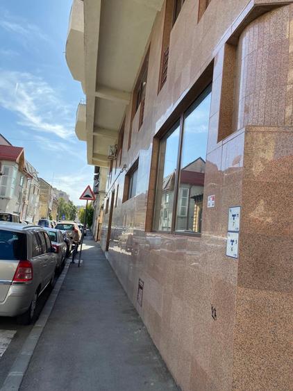 SPATIU COMERCIAL CENTRAL IDEAL PENTRU INVESTITIE ZONA Maria Rosetti - Dacia