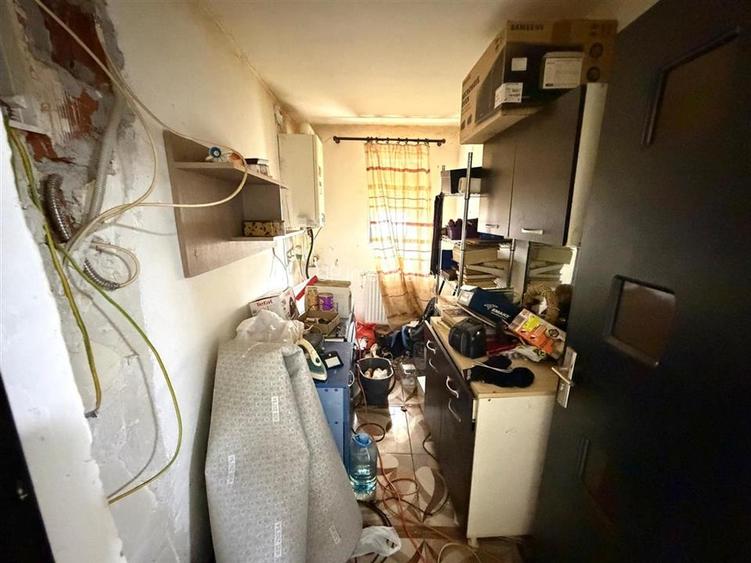 CASA CU TEREN 550 MP | ZONA  DEALURI | STRADA SOFIEI - 21
