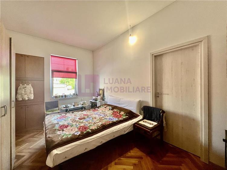 Casa de vanzare | 2 constructii | 540 mp teren | zona Lupeni | pivnita