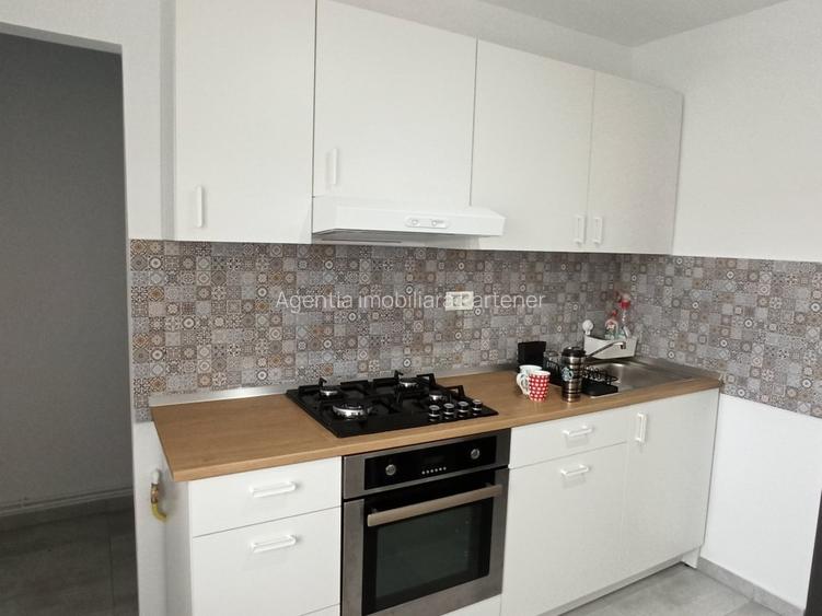 2 camere, Gavana 3 (Q-uri), renovat / totul nou / mobilat, centrala - 18