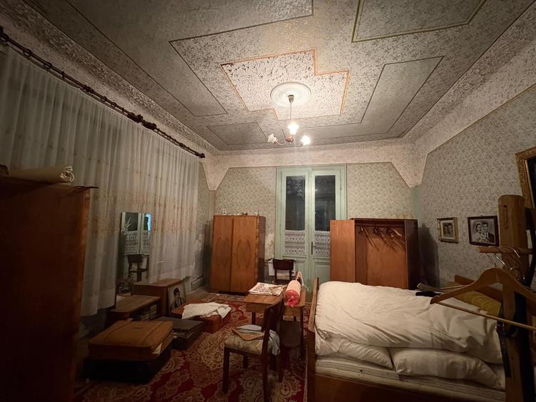 CASA DE VANZARE IN NERAU