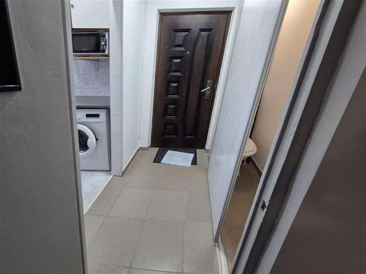 Garsoniera de vanzare zona Pasaj Bucium