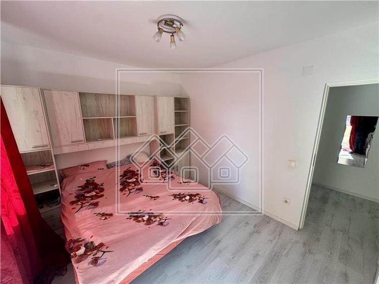 Apartament mobilat modern, 2 camere, gradina