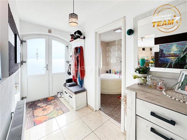 Casa primitoare si apreciabila, areal cu liniste, gradina frumoasa, Sancraiu,Sza - 23