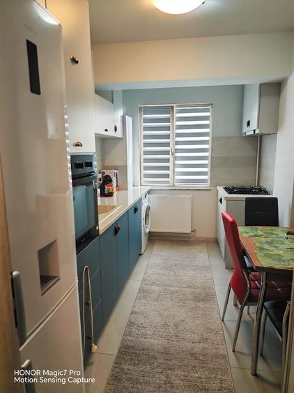 Inchiriez apartament cu 2 camere, Pitesti, bloc nou, modern, Banat