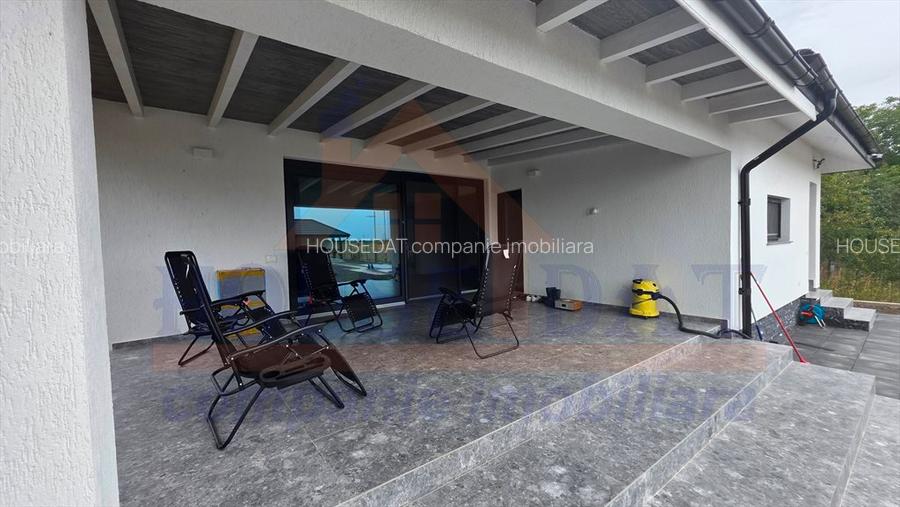 Vila Butimanu, locatie excelenta pentru locuit permanent sau casa vacant - 3
