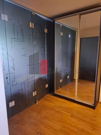 Vânzare apartament 3 camere Obregia