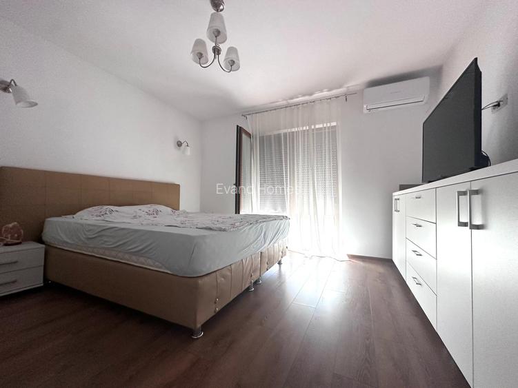 Duplex cu piscina- 4 camere si 2 bai - zona foarte buna- Mosnita Noua - 10