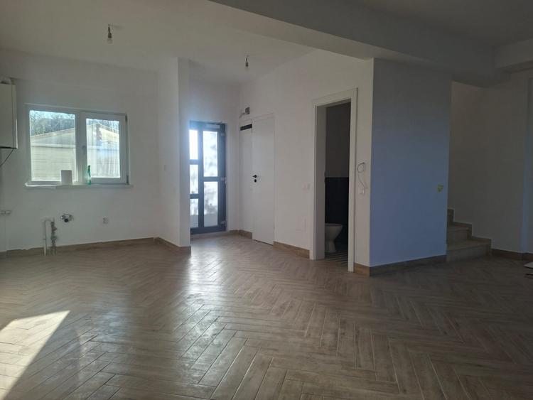 Casă de vânzare în Chitila – confort, lumină și spațiu