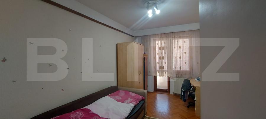 Casa Triplex, S+P+1+2+M, zona Ultracentral.