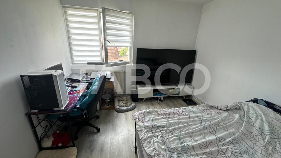 Apartament 98 mpu  4 camere cu balcon zona Terezian Sibiu