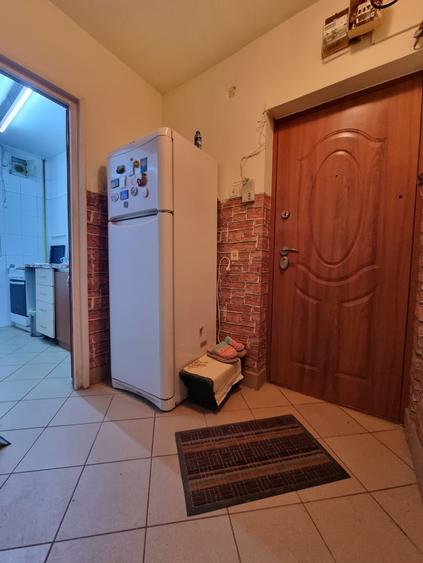 APARTMENT 4 CAMERE SEMIDECOMANDAT
