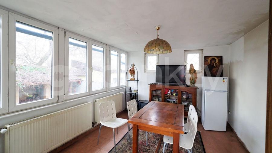 Vila impozanta D+P+1 | 10 camere, 6 bai | 500mpc
