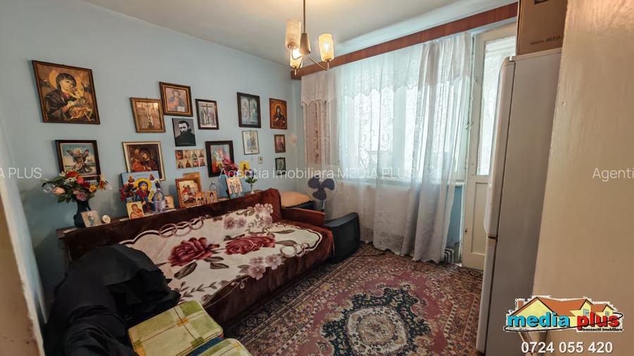 Apartament 4 camere de vânzare – Micro 16 - 5