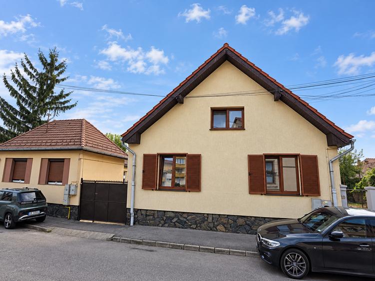 Casă individuală cu 840 mp curte, Turnișor