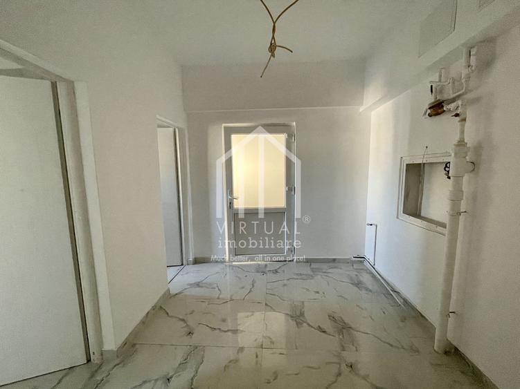 Spatiu comercial cu 8 camere, 5 bai, terasa - zona Centrala