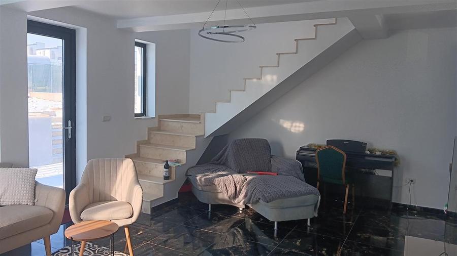 Valea Lupului str Academiei Vila P+E 5cam Teren 515mp constructie noua