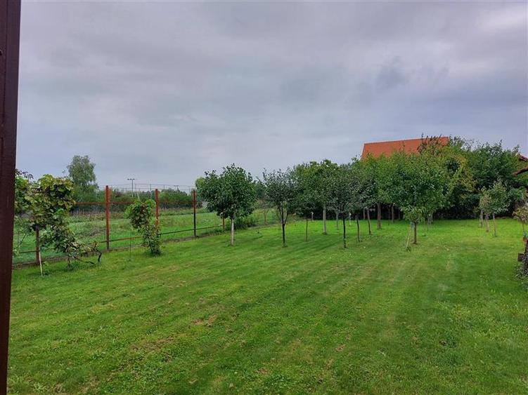 Casa mare pentru locuit sau birouri! De inchiriat sau de vanzare!
