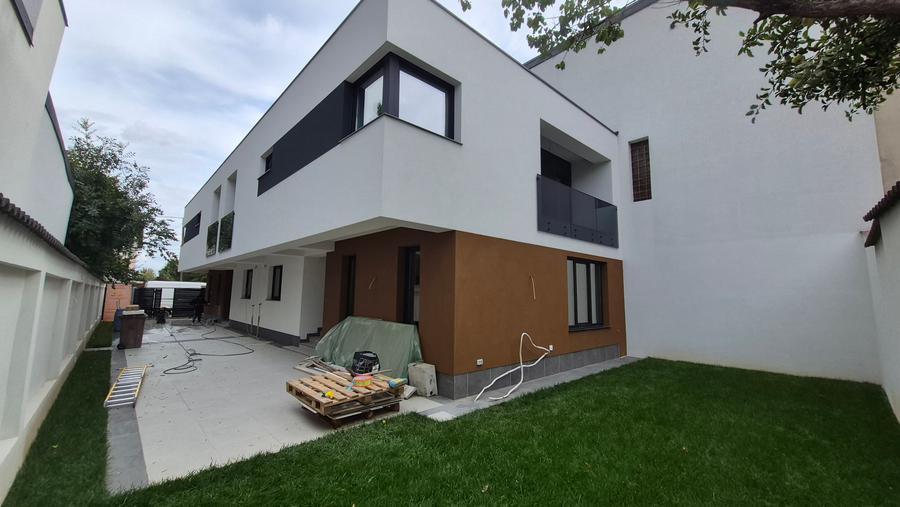 VILA SUPERBA CU 5 CAMERE AMPLASATA IDEAL