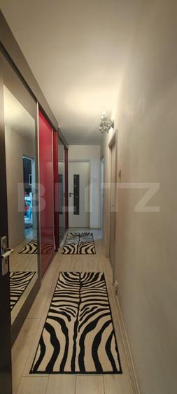 Apartament 3 camere - etaj intermediar - zona Decebal