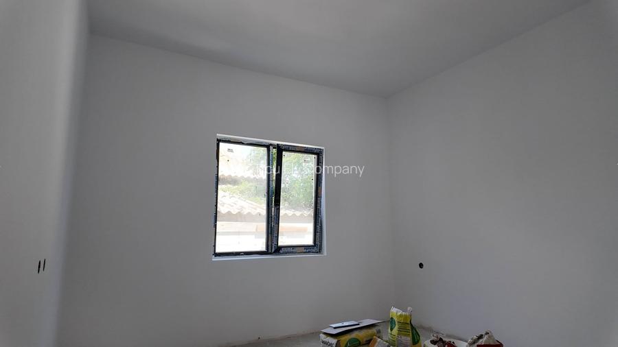 Vindem casa in Orasul Navodari - 2