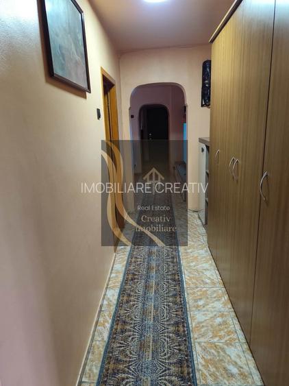 Apartament de vanzare 4 camere - 5
