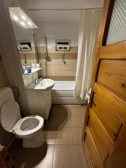 Apartament 4 camere, etaj 3/4, 104 mp, Penny Market Valcele