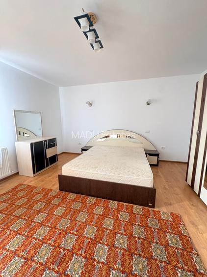 Apartament in vila, etaj 1, total 4 camere cu 120 mp, 3 bai, 2 parcari - 9