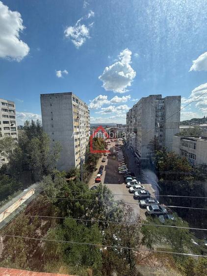 Apartament cu 3 camere, Decomandat, Mircea cel Batran , CT, AC - 15