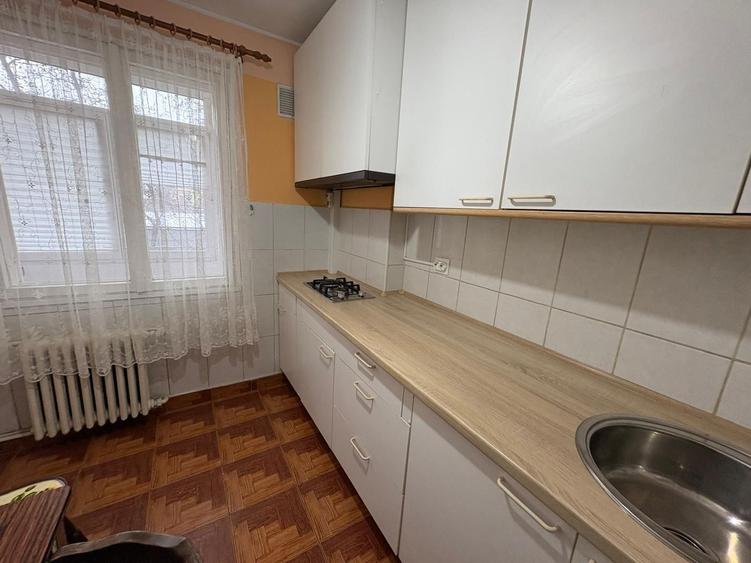 AP. 2 CAMERE- P-TA UNIRII, PARCARE ADP, MOBILAT, METROU 10 MIN