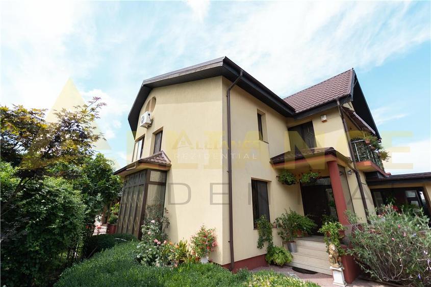 {OLTENITEI} Vila cu 7 camere | LUX - Piscina
