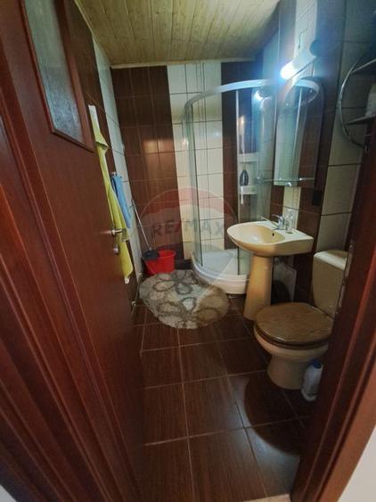 3 camere de închiriat, zona Spitalul Județean