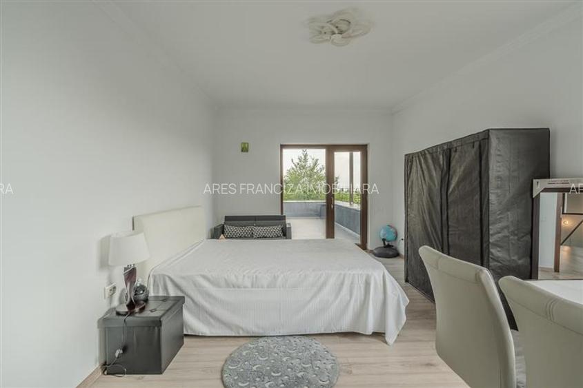 LAGUNA VERDE,VILA ,7 CAMERE,498 MP,TEREN 1000 MP,LANGA LAC SI PADURE - 29