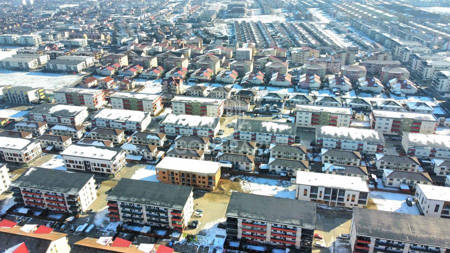 Spatiu Comercial - Zona Floresti - 100mp - Bloc Nou  - VITRINA MARE