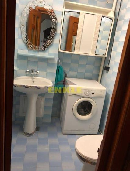 De închiriat apartament 4 camere, zona Marchian