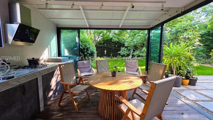 Vila superba de inchiriat, cu 5 camere, terasa, zona VIILE NOI - 5