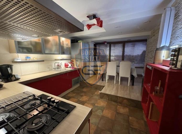 3 camere Duplex Trocadero 107mp mobilat si utilat parcare 2 balcoane et 4+5/5 AC