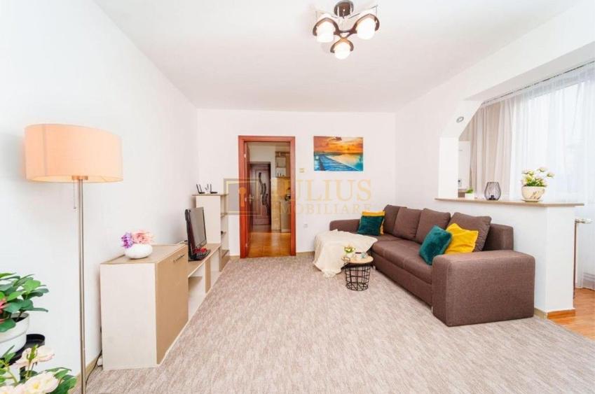 3 camere| 2 dormitoare| 2 bai| centrala proprie| apartament frumos|