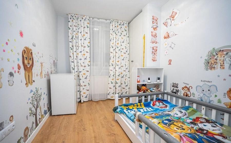 Apartament 4 Camere decomandate. Zona Rivus, inclus 2 Parcari. Clasa A - 10