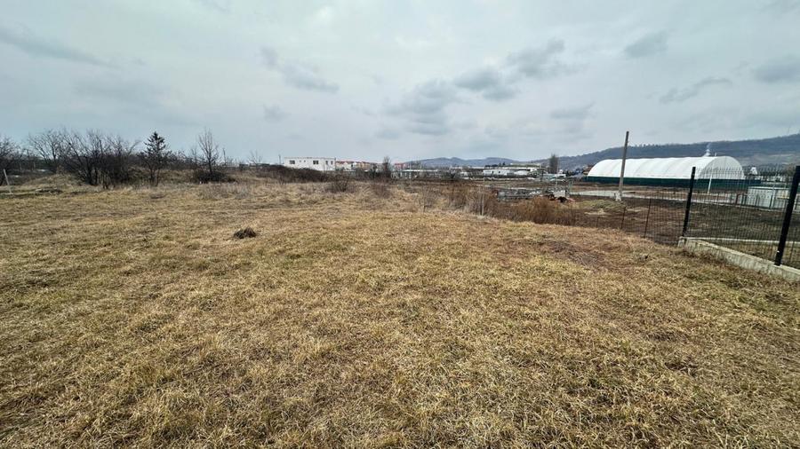 Teren intravilan cu PUZ 600mp zona Broscarie