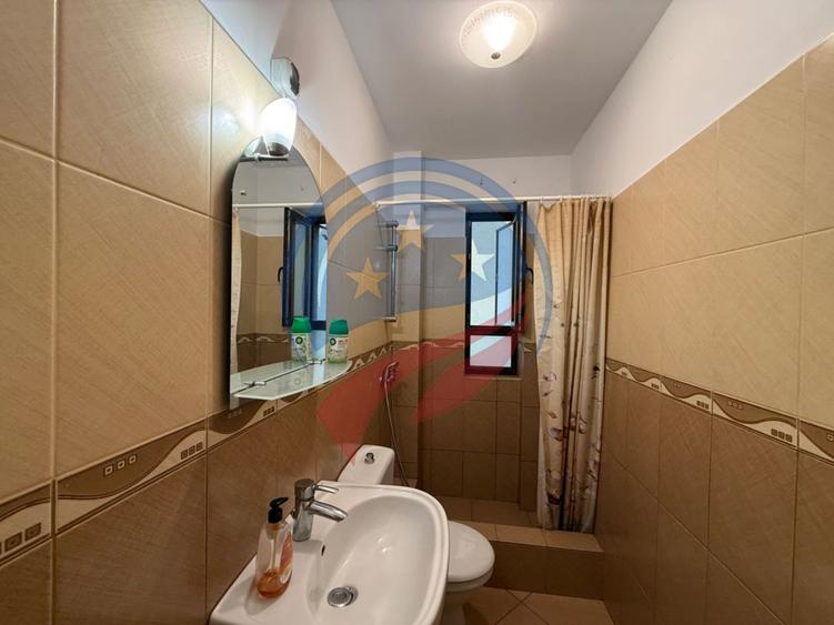 Apartament 3 camere/de inchiriat/1 mai/Ciuperca