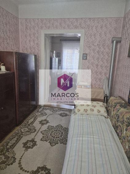 Vand casa 4 camere in Muncitoresc