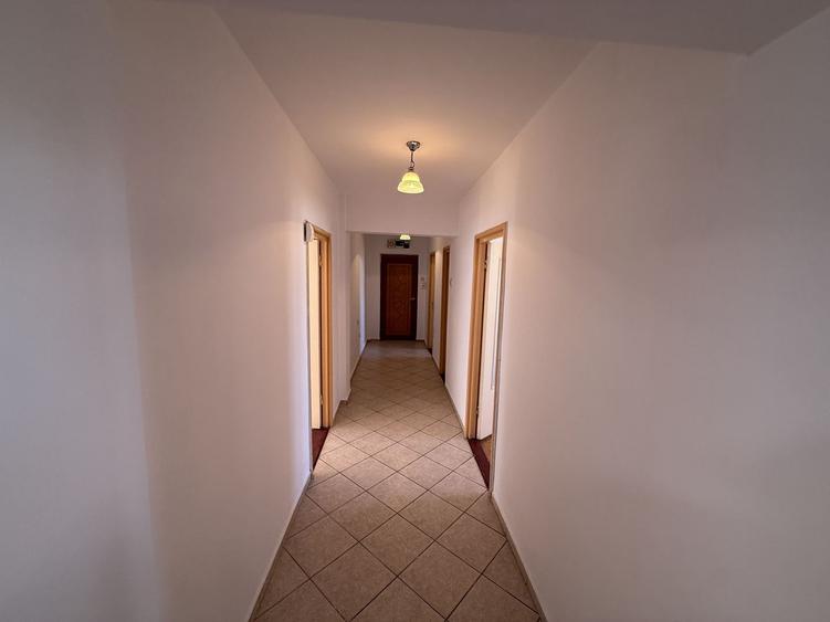 Apartament 4 camere zona Ultracentral