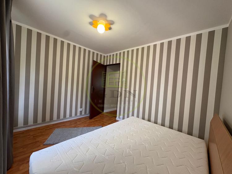 Apartament, 3 camere bilateral , 75 mp, Cartier 1 Mai, zona Pelendava