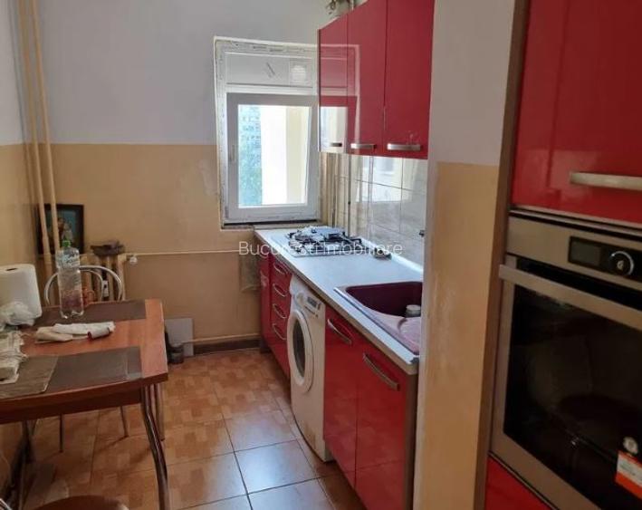 Titan PARC,bl.reabilitat,et.7/10,mobilat,utilat,balcon inchis,LIBER - 5