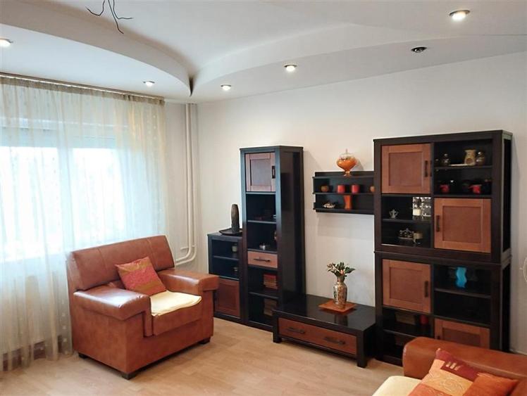 3 camere decomandate Arena Mall