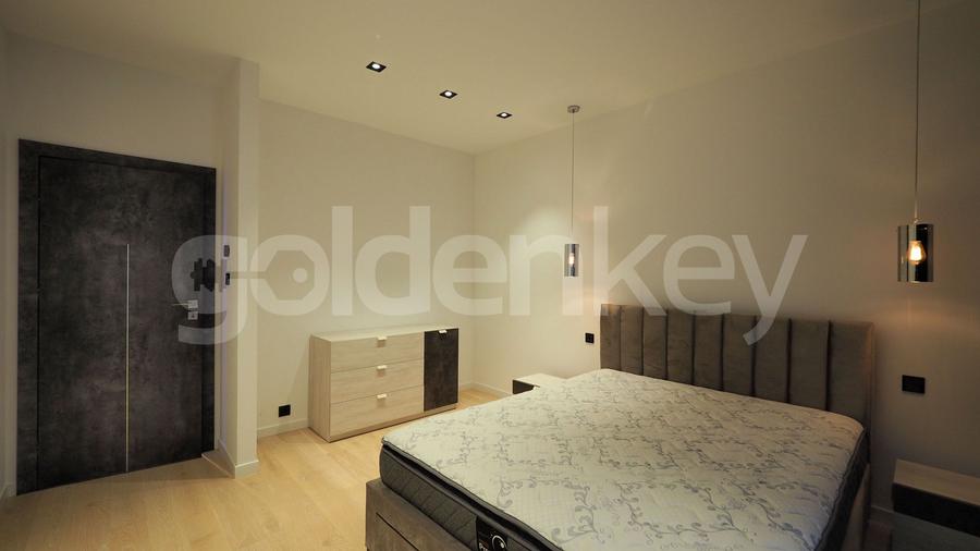 Apartament cu 5 camere si 165mp terasa | complex cu piscina | 2 garaje